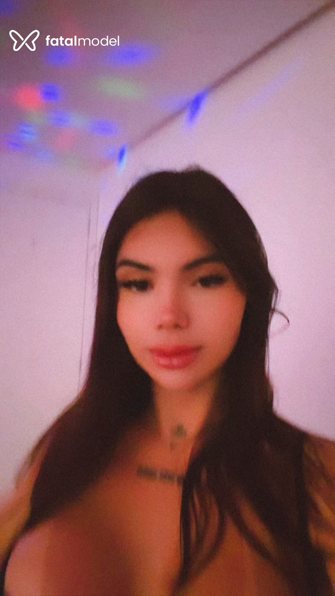 Acompanhante mulher trans morena (o) de olhos castanhos - Jade Oliveira Acompanhante mulher trans morena (o) de olhos castanhos - Jade Oliveira