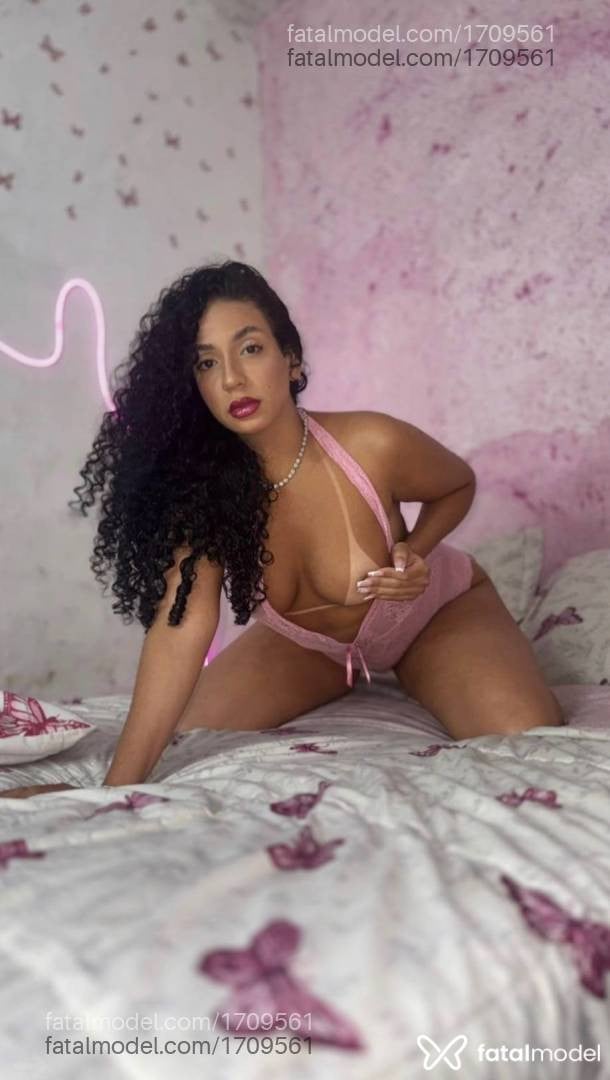 Acompanhante mulher morena (o) de olhos castanhos - Amanda