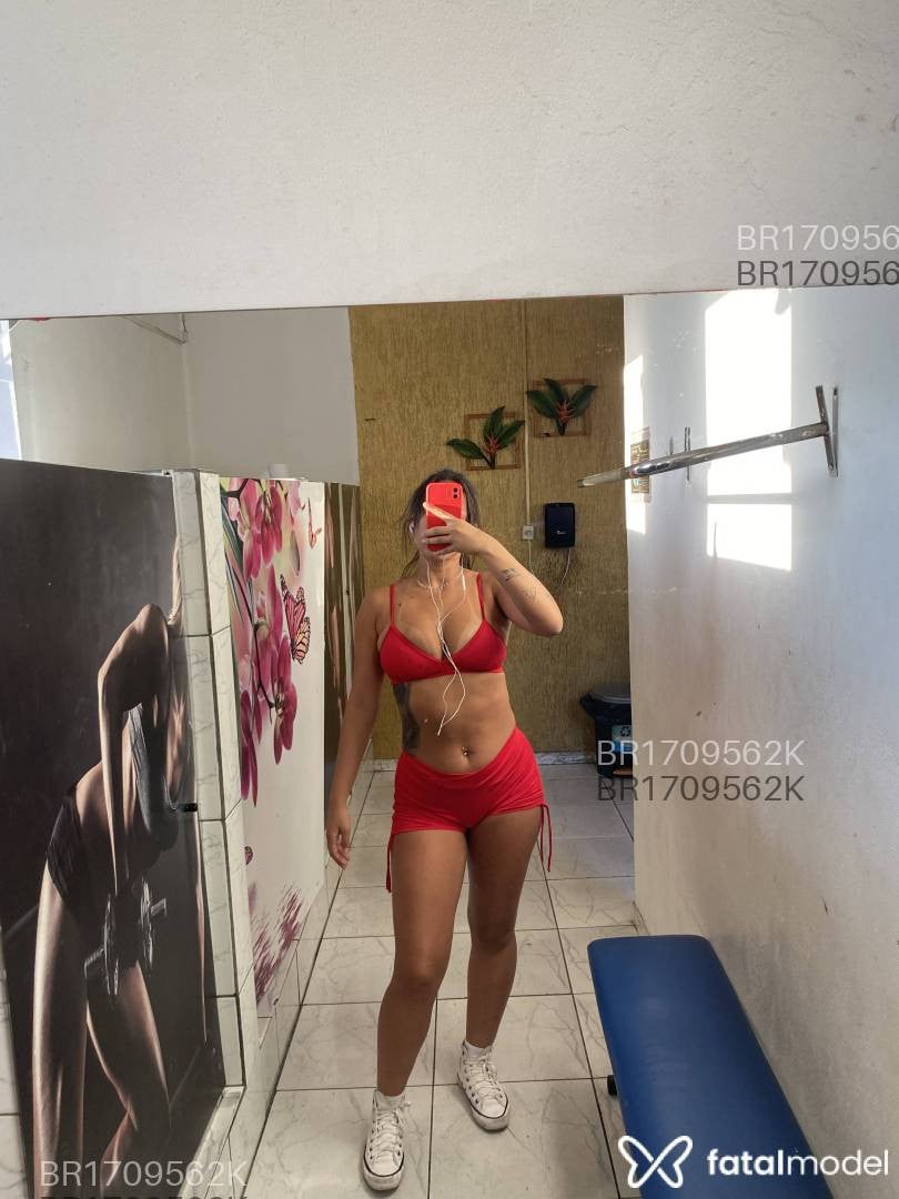 Acompanhante mulher com cabelo castanho de olhos castanhos em Lins Acompanhante mulher com cabelo castanho de olhos castanhos em Lins - Gabi Martins