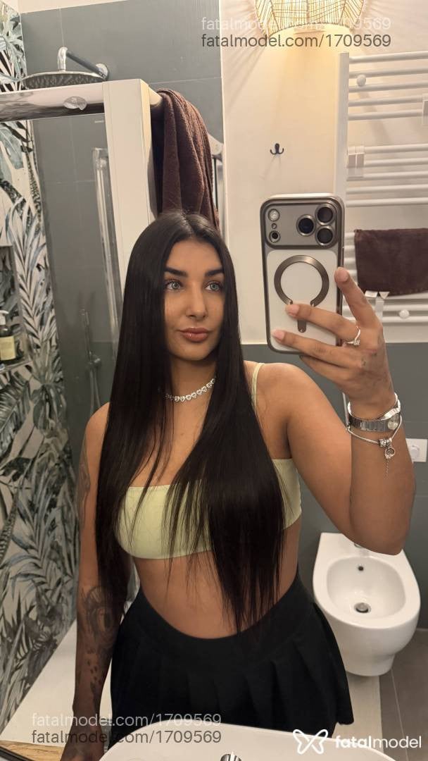 Acompanhante mulher morena (o) de olhos verdes em Rio do Sul - Kyara