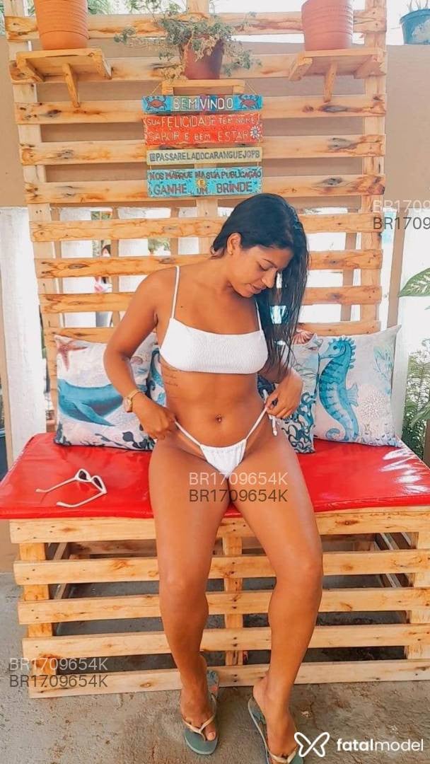 Acompanhante mulher com cabelo castanho de olhos castanhos em João Pessoa Acompanhante mulher com cabelo castanho de olhos castanhos em João Pessoa - Lizandra