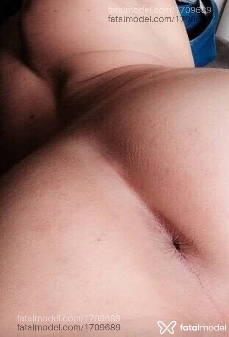 Acompanhante mulher trans morena (o) de olhos castanhos - Leona Vitti