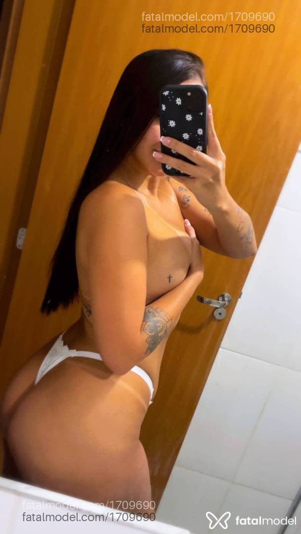 Acompanhante mulher morena (o) de olhos castanhos em Vitória da Conquista - Alice Queiroz