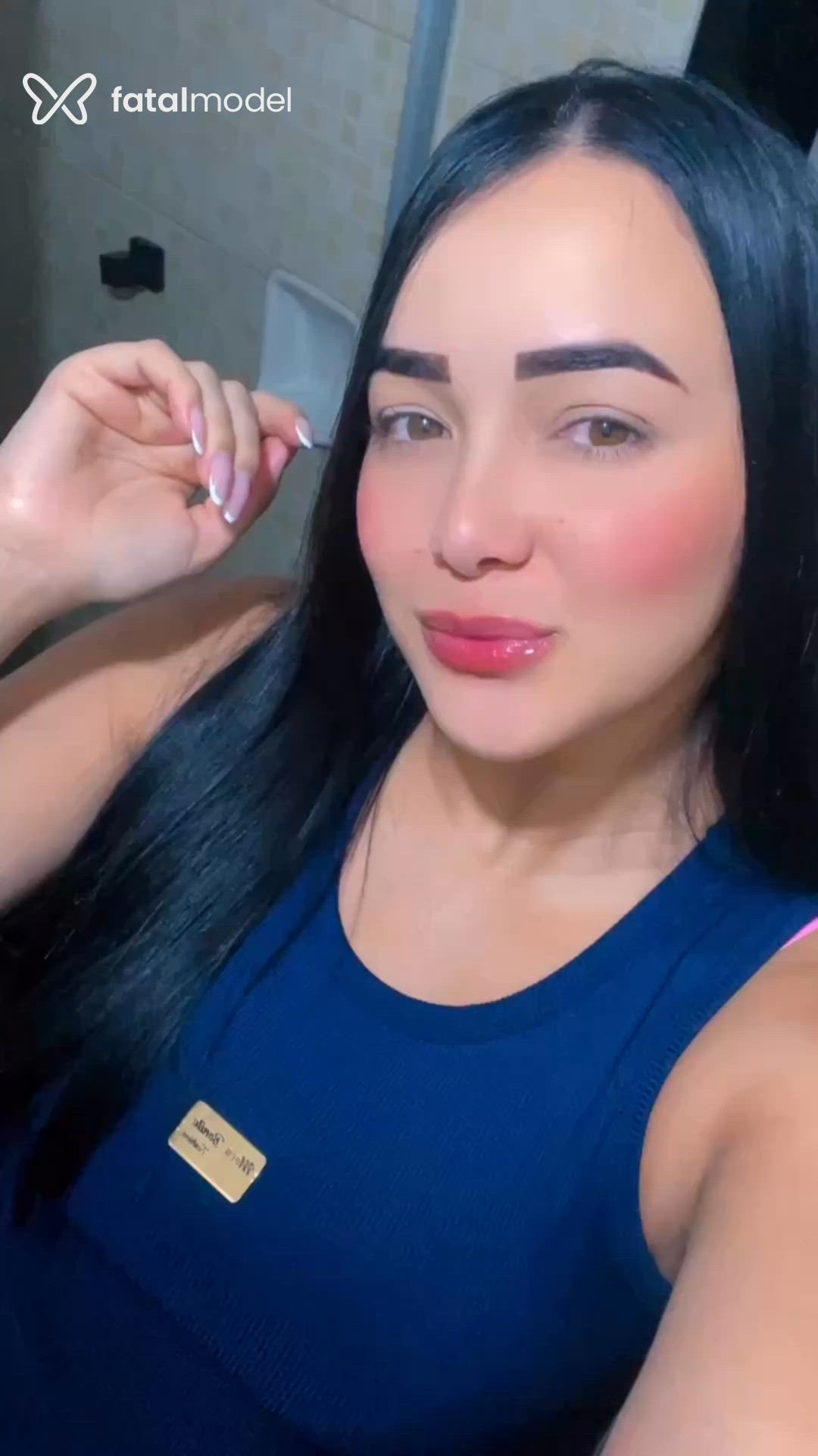 Acompanhante mulher morena (o) de olhos castanhos - Alice Queiroz