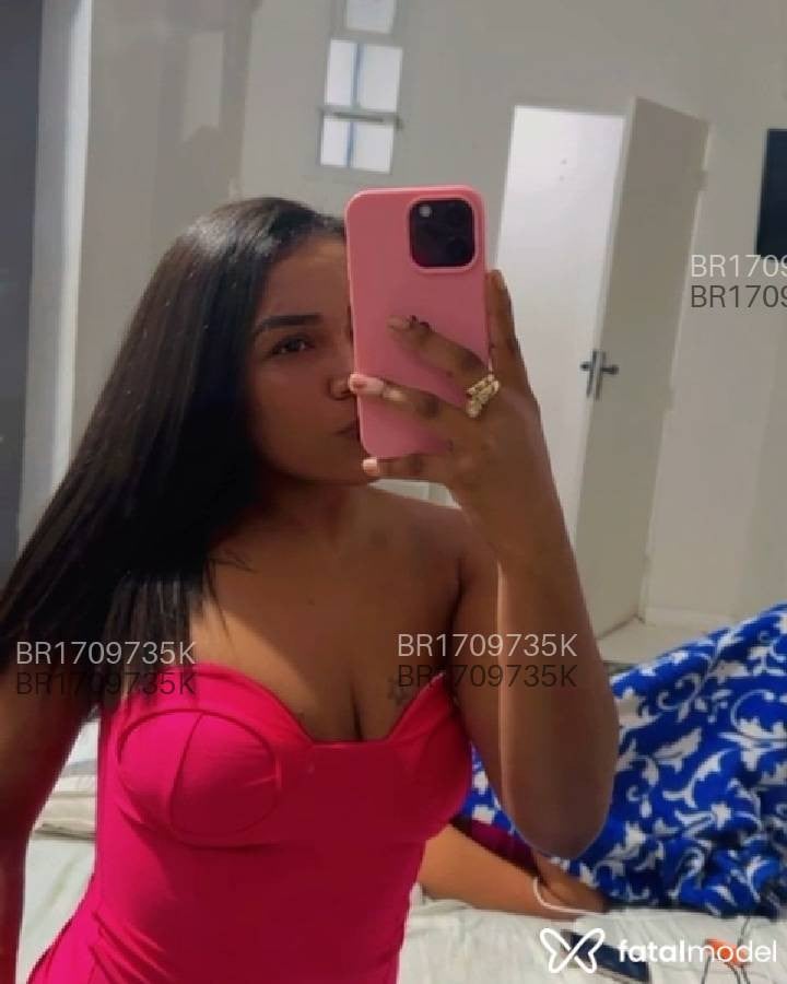 Acompanhante mulher morena (o) de olhos castanhos em Campos dos Goytacazes - Roberta Passos