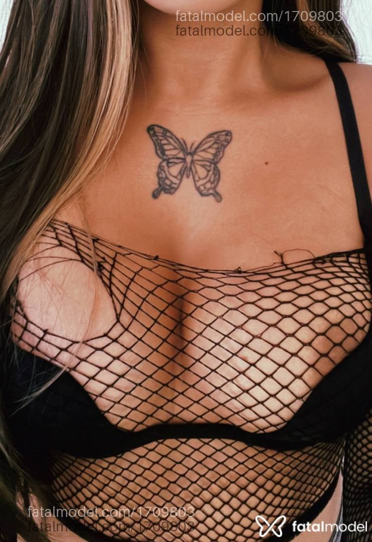 Acompanhante mulher trans morena (o) de olhos castanhos em Virtual - Isabelle