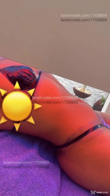 Acompanhante mulher com cabelo castanho de olhos verdes em Guanambi Acompanhante mulher com cabelo castanho de olhos verdes em Guanambi - Analu