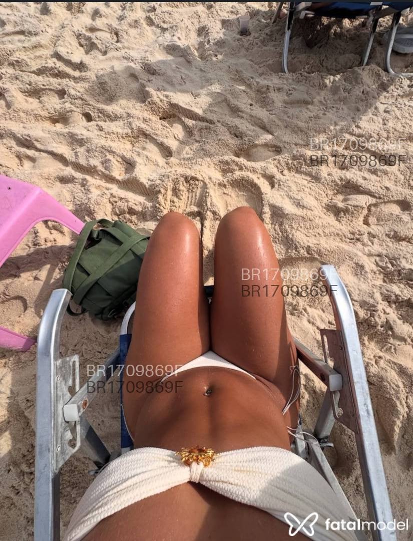Acompanhante mulher com cabelo castanho de olhos verdes em Guanambi Acompanhante mulher com cabelo castanho de olhos verdes em Guanambi - Analu