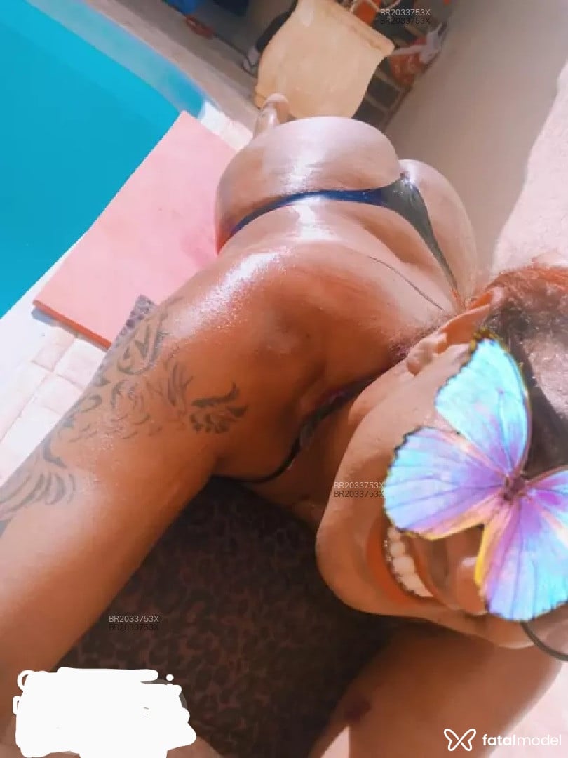 Acompanhante mulher trans morena (o) de olhos mel em Araçatuba - Soraya Luz