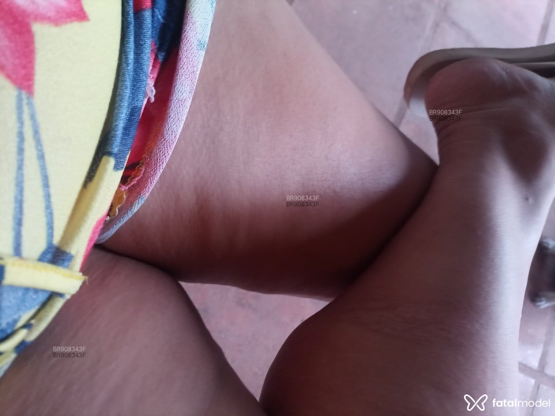 Acompanhante mulher morena (o) de olhos castanhos em Estrela - Morena