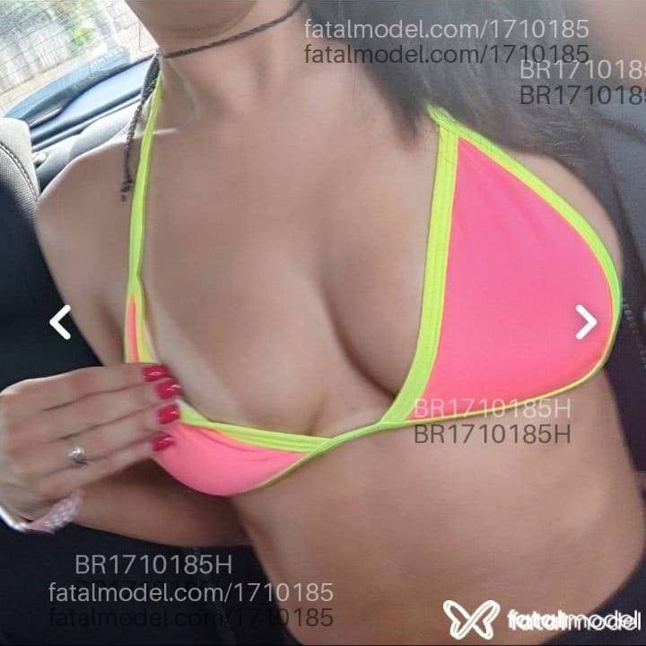 Acompanhante mulher com cabelo castanho de olhos castanhos em Imbituba - Pietra