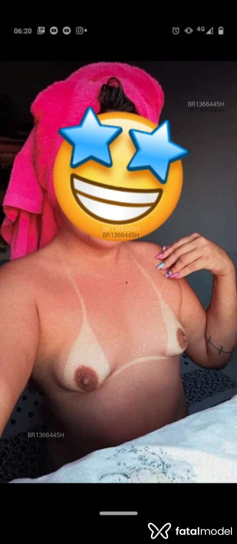 Acompanhante mulher loira (o) de olhos castanhos - Laura bernado