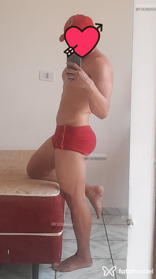 Acompanhante homem com cabelo castanho de olhos mel - Linkhot