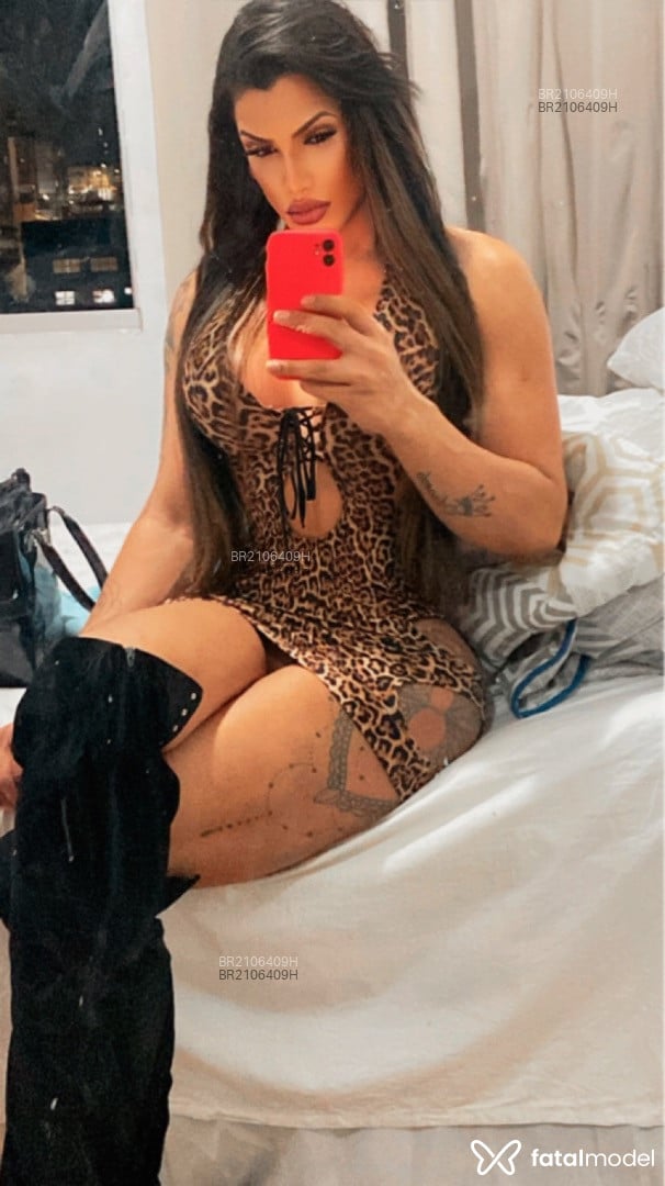 Acompanhante mulher trans morena (o) de olhos castanhos em Itumbiara - Jhennyfer Lopes