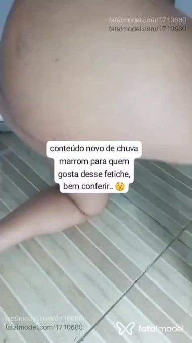 Acompanhante mulher com cabelo castanho de olhos castanhos em Virtual - lupita
