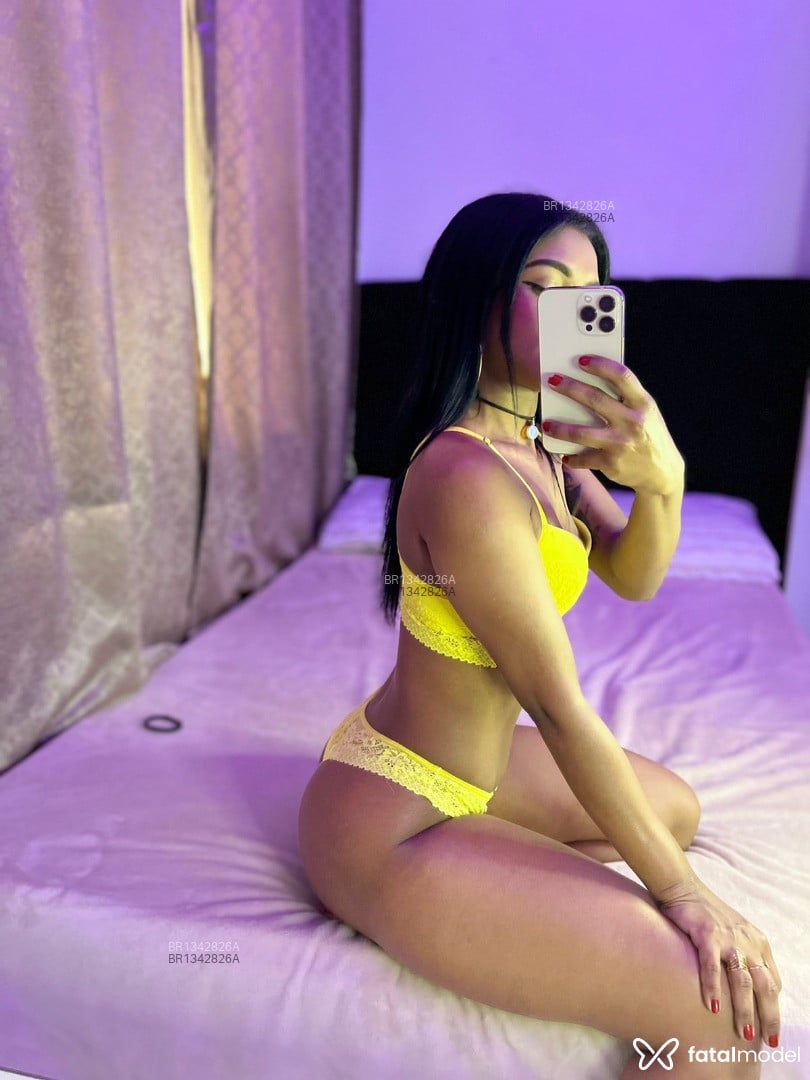 Acompanhante mulher morena (o) de olhos castanhos em São Paulo Acompanhante mulher morena (o) de olhos castanhos em São Paulo - Melissa Fernandes