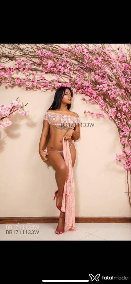 Acompanhante mulher morena (o) de olhos pretos em São João Del Rei Acompanhante mulher morena (o) de olhos pretos em São João Del Rei - Yara Mendes