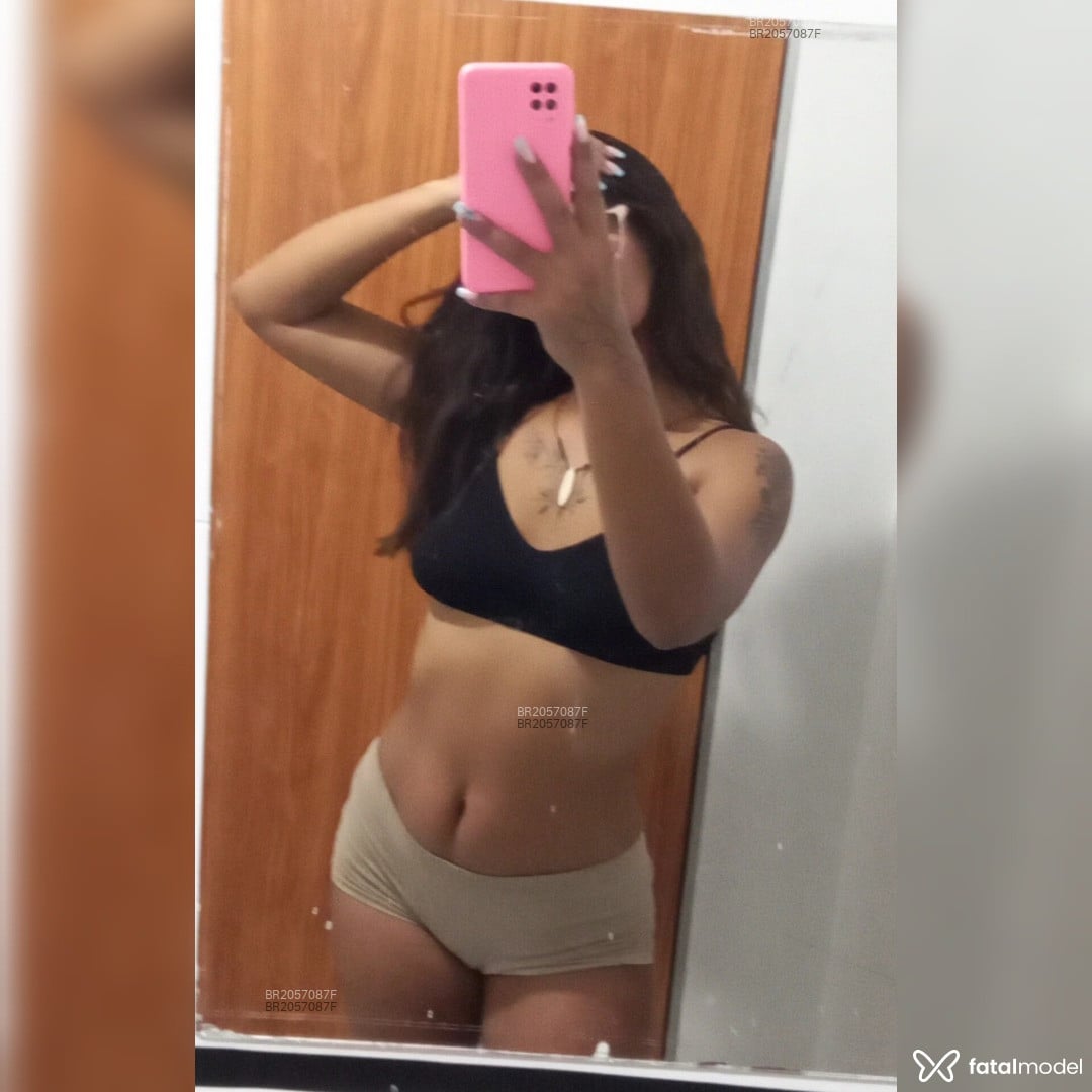 Acompanhante mulher com cabelo castanho de olhos pretos em Uberlândia - Patrícia Ferraz