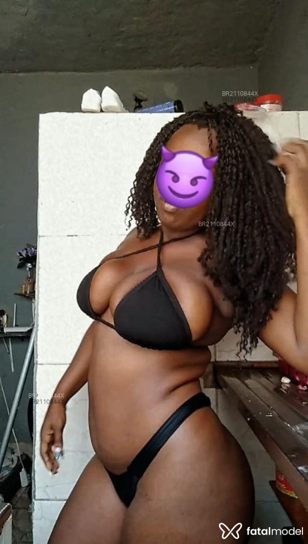 Acompanhante mulher morena (o) de olhos pretos em São João de Meriti - Sthefany