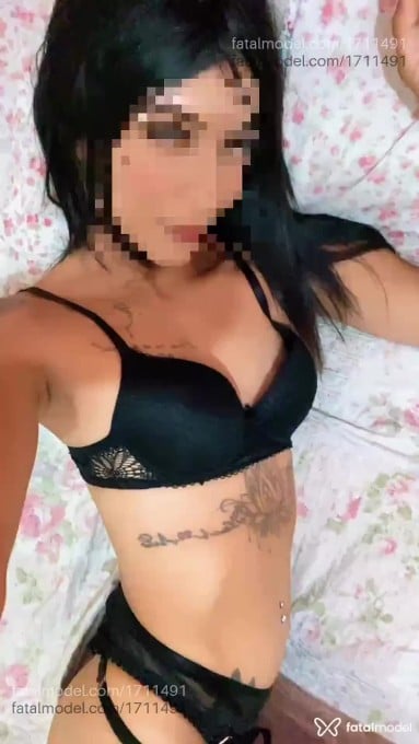 Acompanhante mulher morena (o) de olhos mel em Nova Serrana - Rayssa