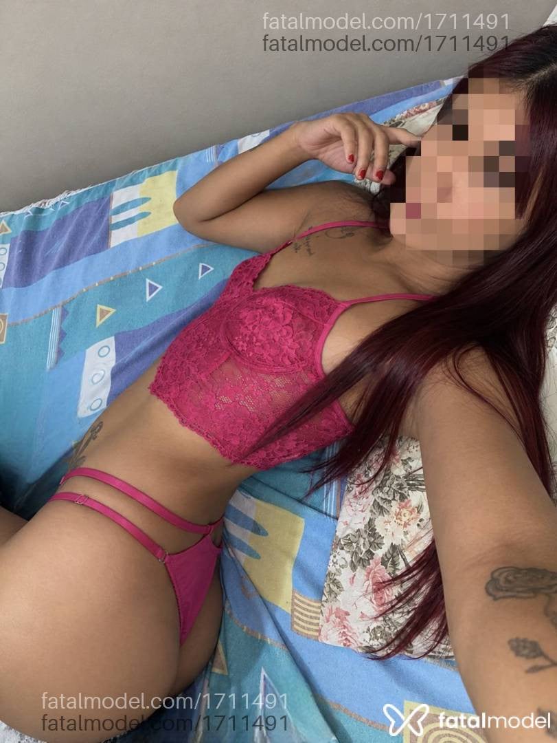 Acompanhante mulher morena (o) de olhos mel - Rayssa