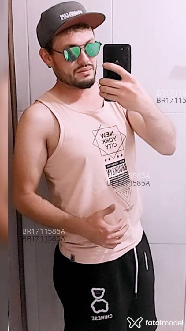 Acompanhante homem com cabelo castanho de olhos castanhos - Thi Gomes Acompanhante homem com cabelo castanho de olhos castanhos - Thi Gomes
