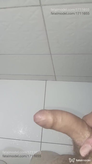 Acompanhante homem com cabelo castanho de olhos castanhos em Passo Fundo - Henrique