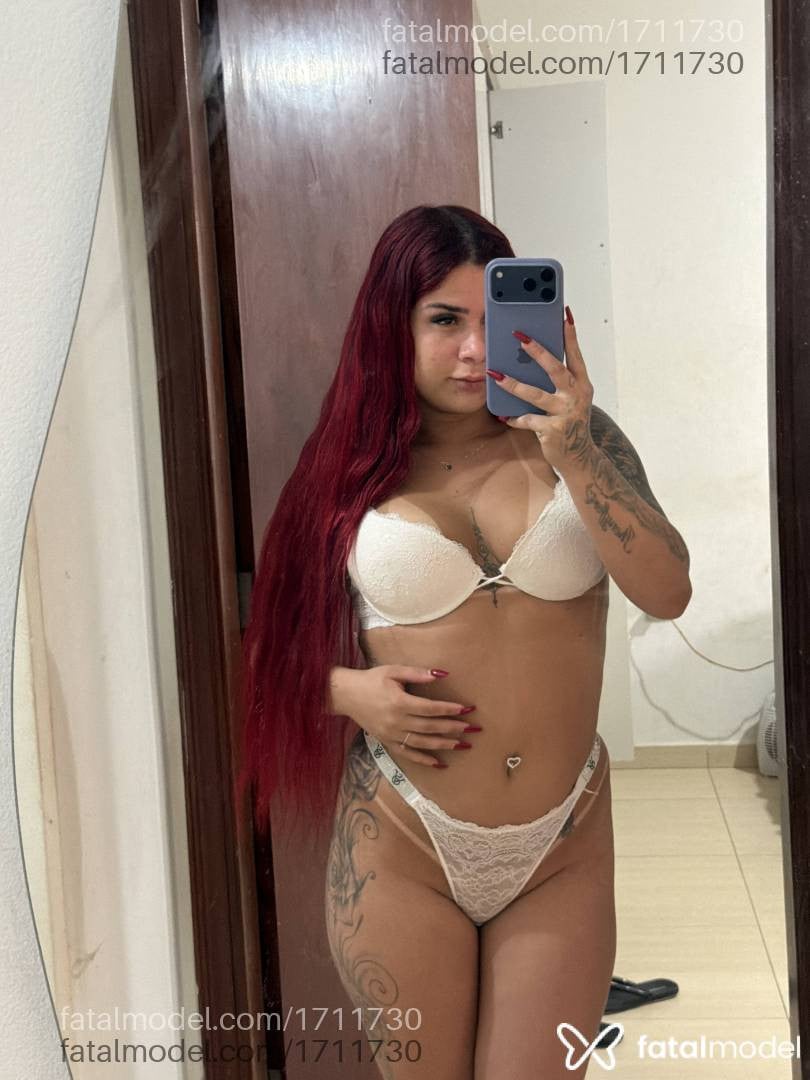 Acompanhante mulher ruiva (o) de olhos castanhos - Agatha Reis