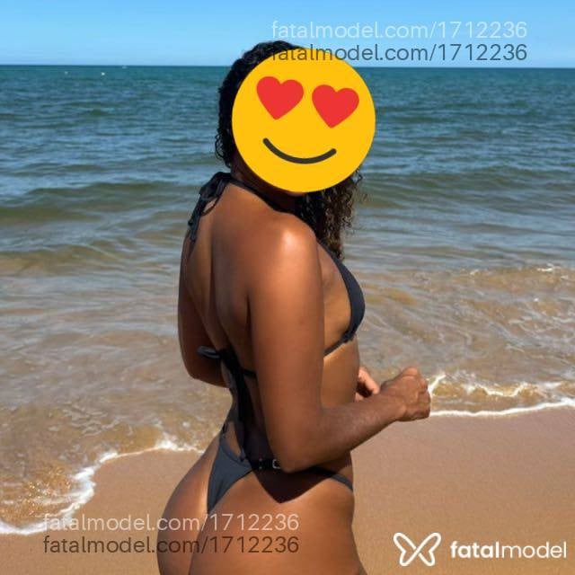 Acompanhante mulher com cabelo castanho de olhos mel em Serra - Camila