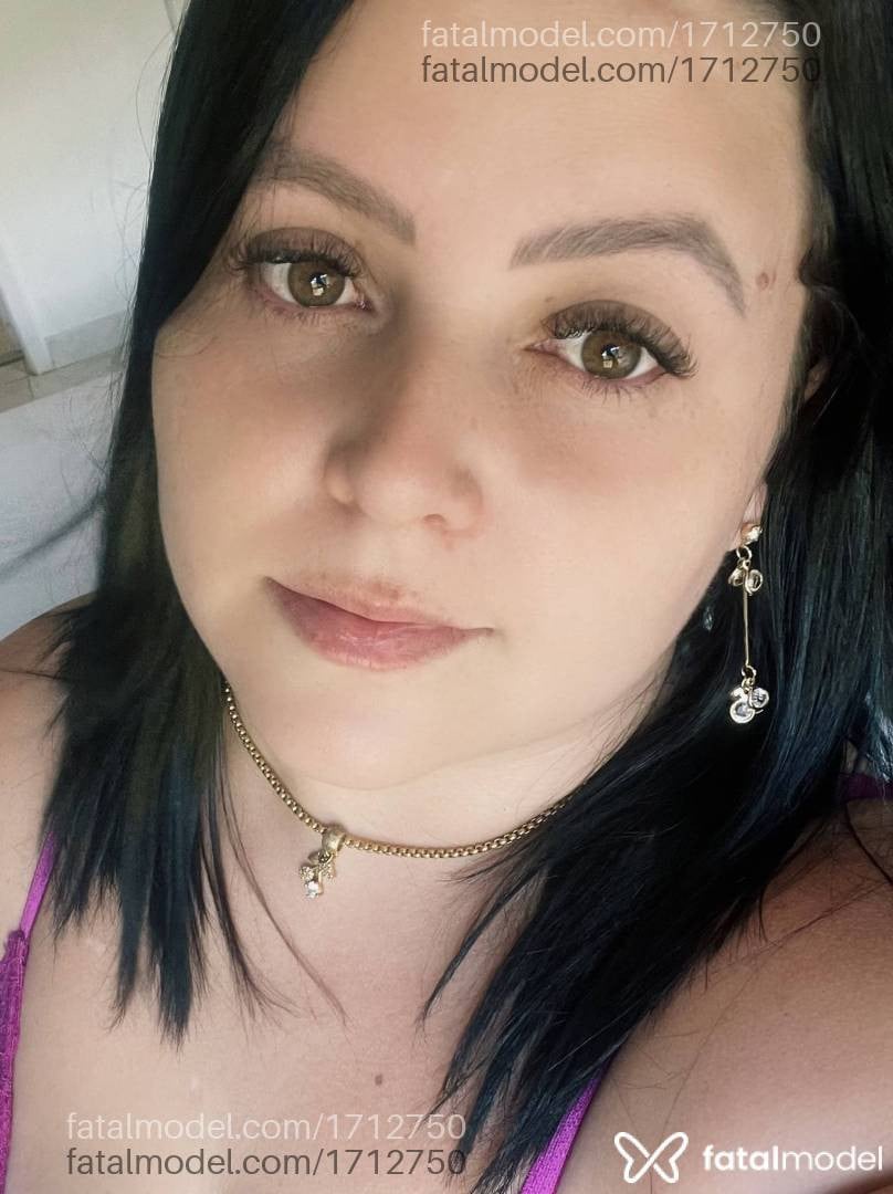 Acompanhante mulher loira (o) de olhos mel em Volta Redonda - Caroline