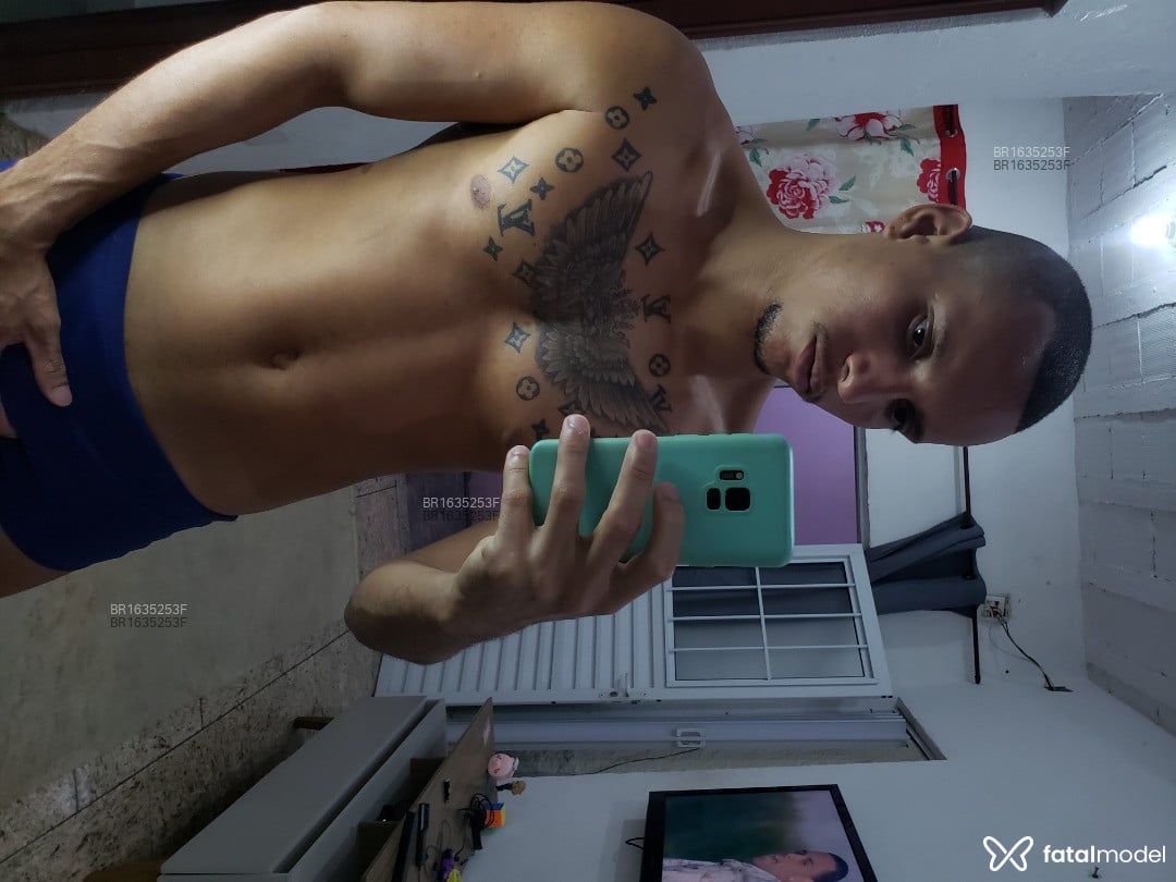 Acompanhante homem morena (o) de olhos pretos em Rio de Janeiro - Michael Marotiny