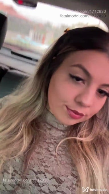 Acompanhante mulher loira (o) de olhos castanhos em Cascavel - Caroline