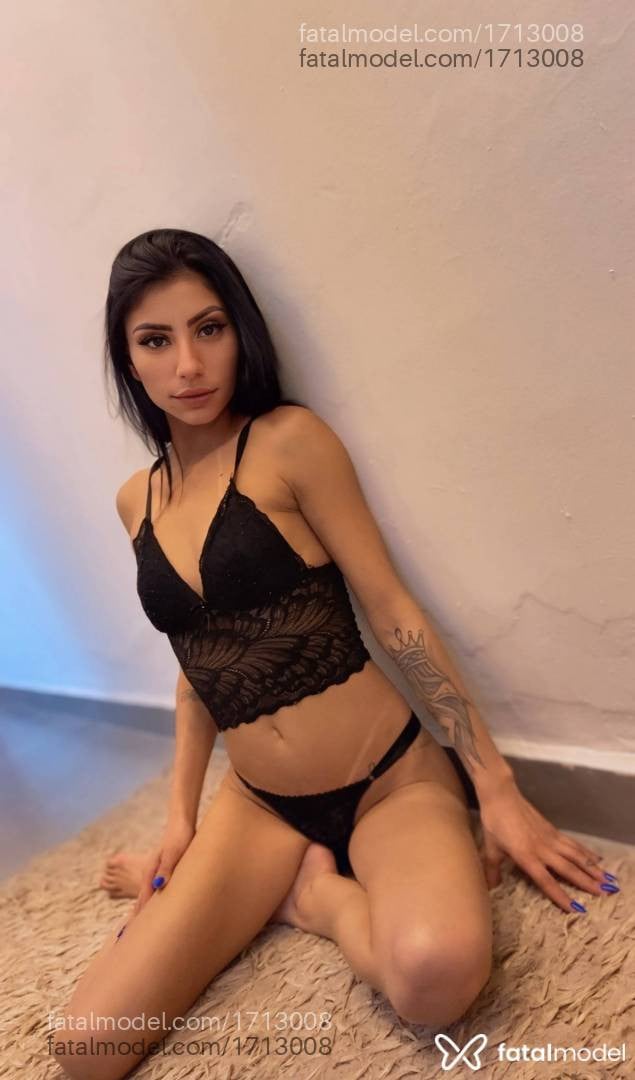 Acompanhante mulher morena (o) de olhos castanhos - Lara Campos