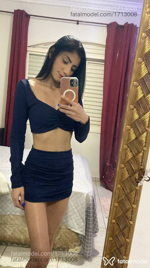 Acompanhante mulher morena (o) de olhos castanhos - Maitê Acompanhante mulher morena (o) de olhos castanhos - Maitê