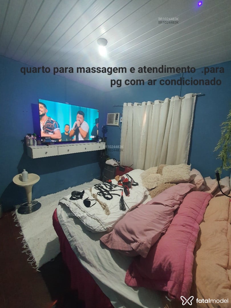 Acompanhante mulher trans loira (o) de olhos castanhos em Campo Grande - Ayah Kemp