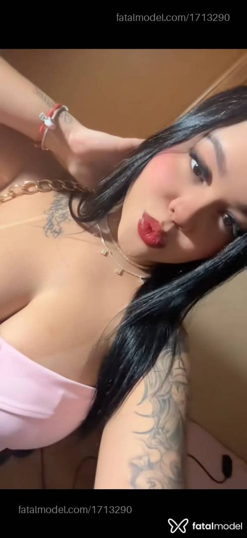 Acompanhante mulher morena (o) de olhos castanhos - Anna