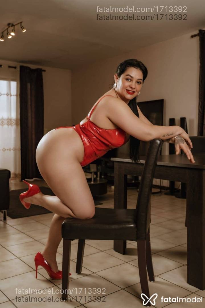 Acompanhante mulher morena (o) de olhos castanhos em Itaguara - Dani Albuquerque