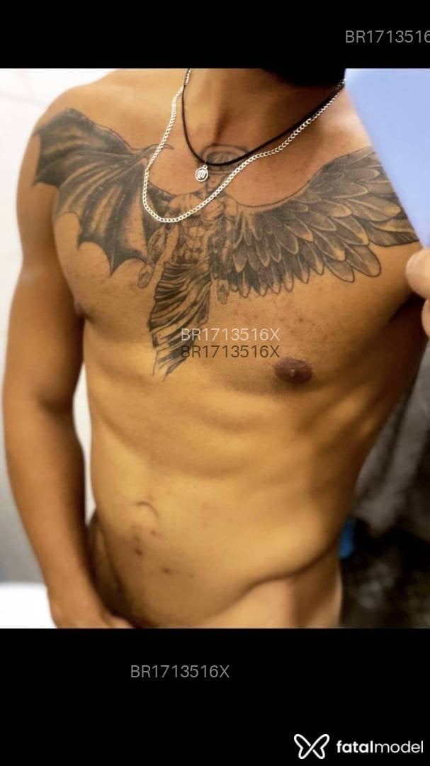 Acompanhante homem sem cabelo de olhos castanhos - DieguitO