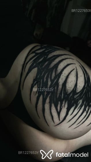 Acompanhante mulher morena (o) de olhos castanhos em Araxá Acompanhante mulher morena (o) de olhos castanhos em Araxá - Raíssa Neves