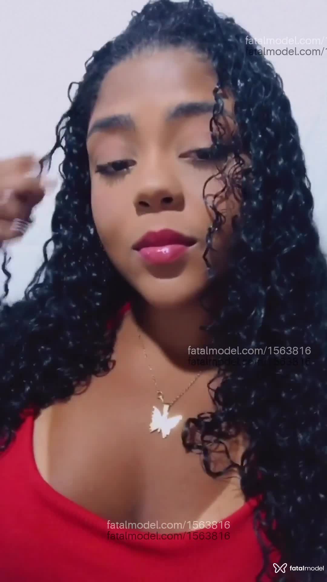 Acompanhante mulher morena (o) de olhos castanhos em Macaé - Maysa