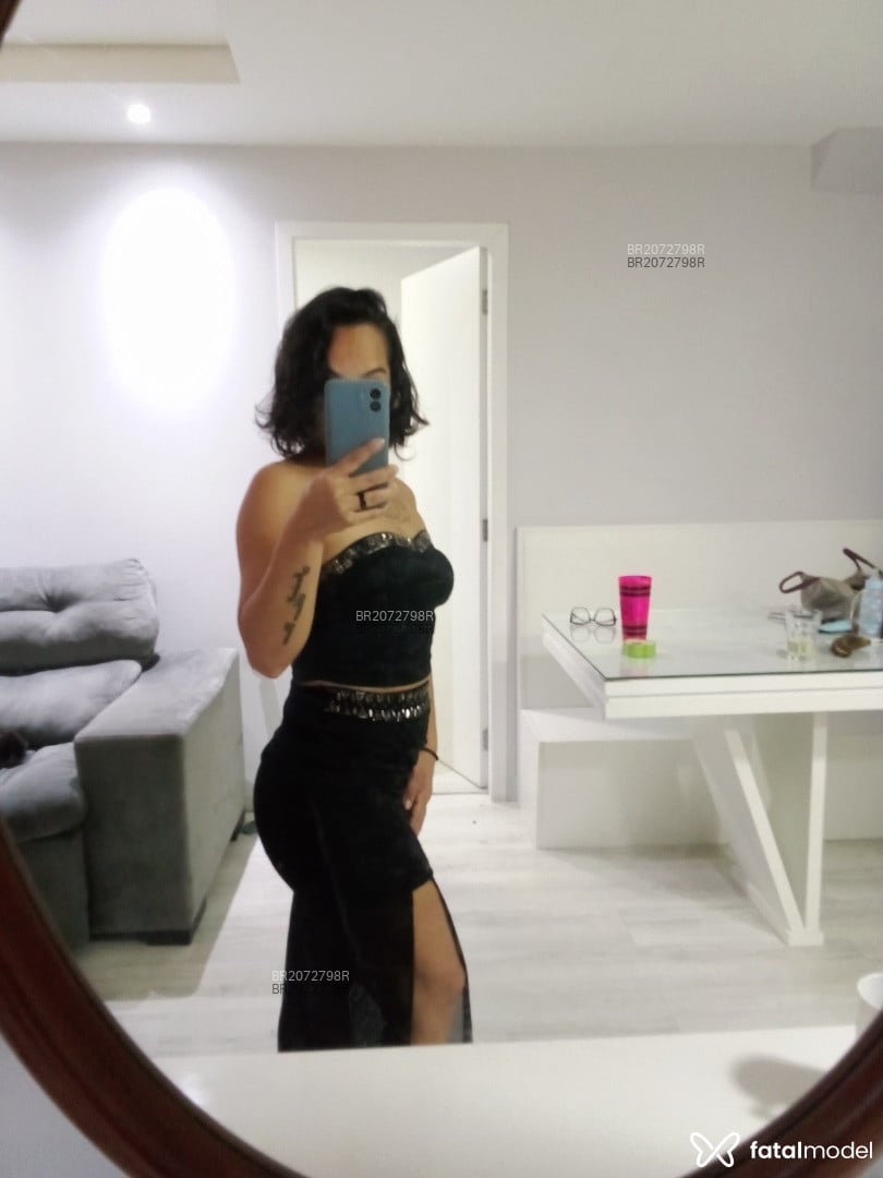 Acompanhante mulher morena (o) de olhos castanhos em Canoas - Greice