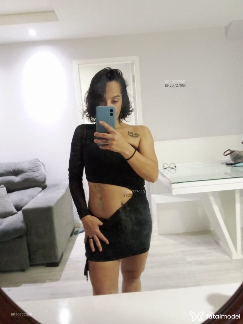 Acompanhante mulher morena (o) de olhos castanhos em Canoas - Greice