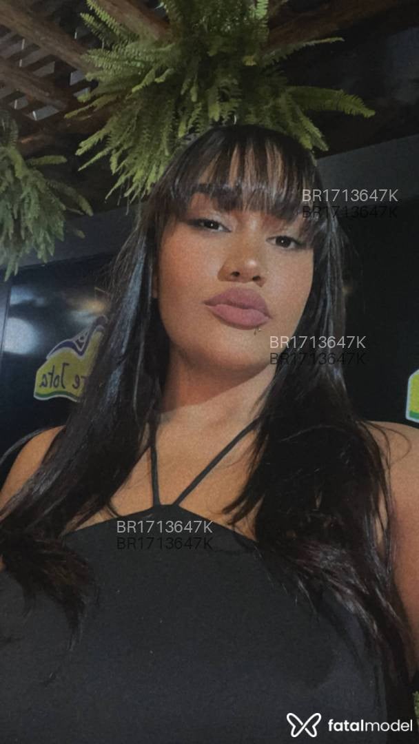 Acompanhante mulher com cabelo castanho de olhos castanhos em Ribeirão Preto Acompanhante mulher com cabelo castanho de olhos castanhos em Ribeirão Preto - Paloma Ribeiro