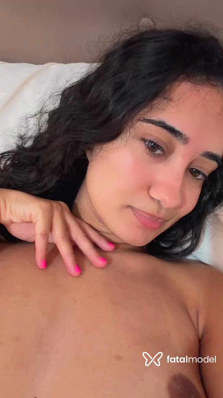 Acompanhante mulher morena (o) de olhos castanhos - Laisa