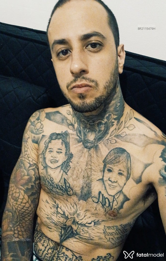 Acompanhante homem com cabelo castanho de olhos castanhos em São Paulo Acompanhante homem com cabelo castanho de olhos castanhos em São Paulo - Fernando Andrade