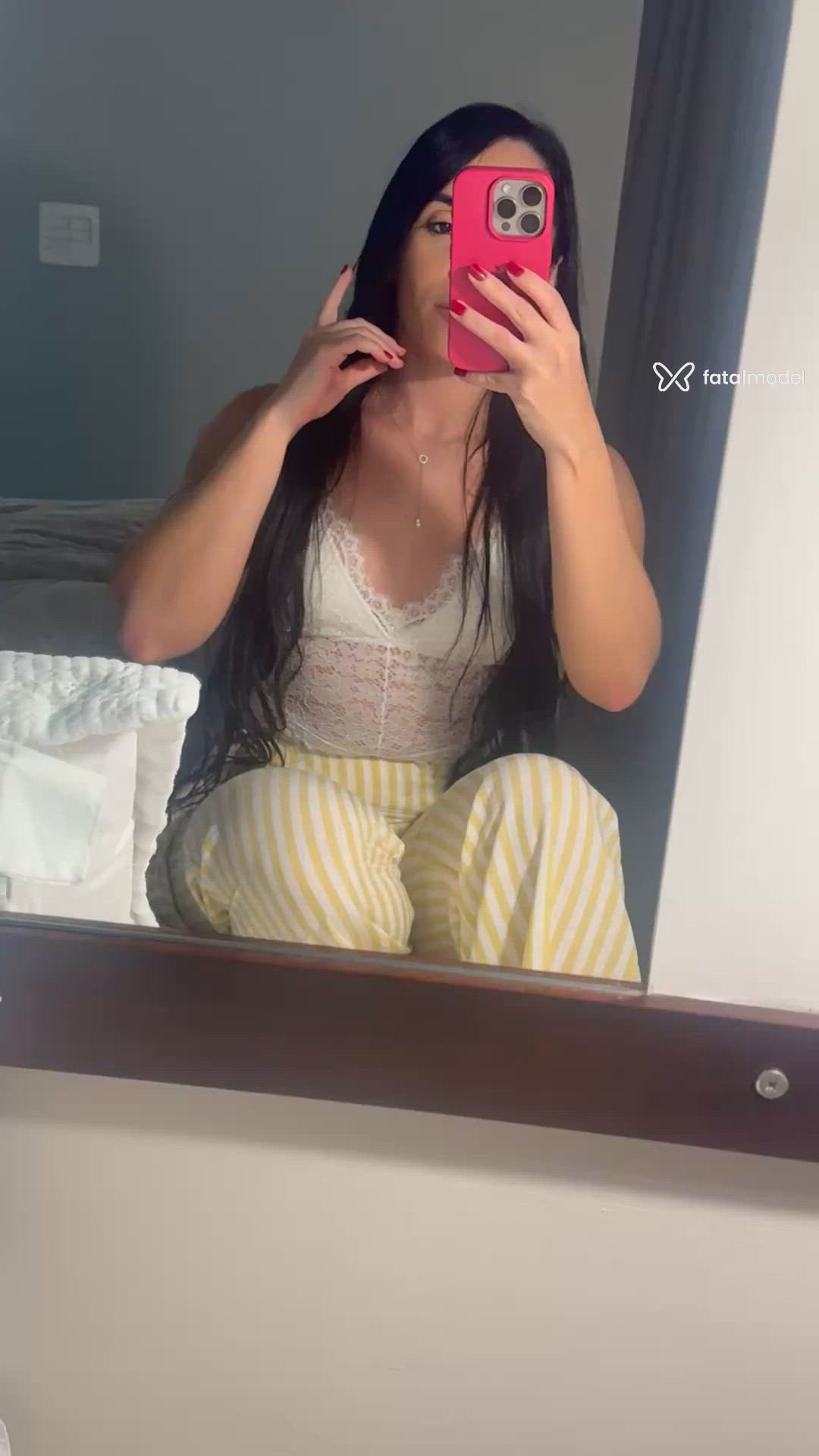 Acompanhante mulher morena (o) de olhos castanhos - Laila Abreu