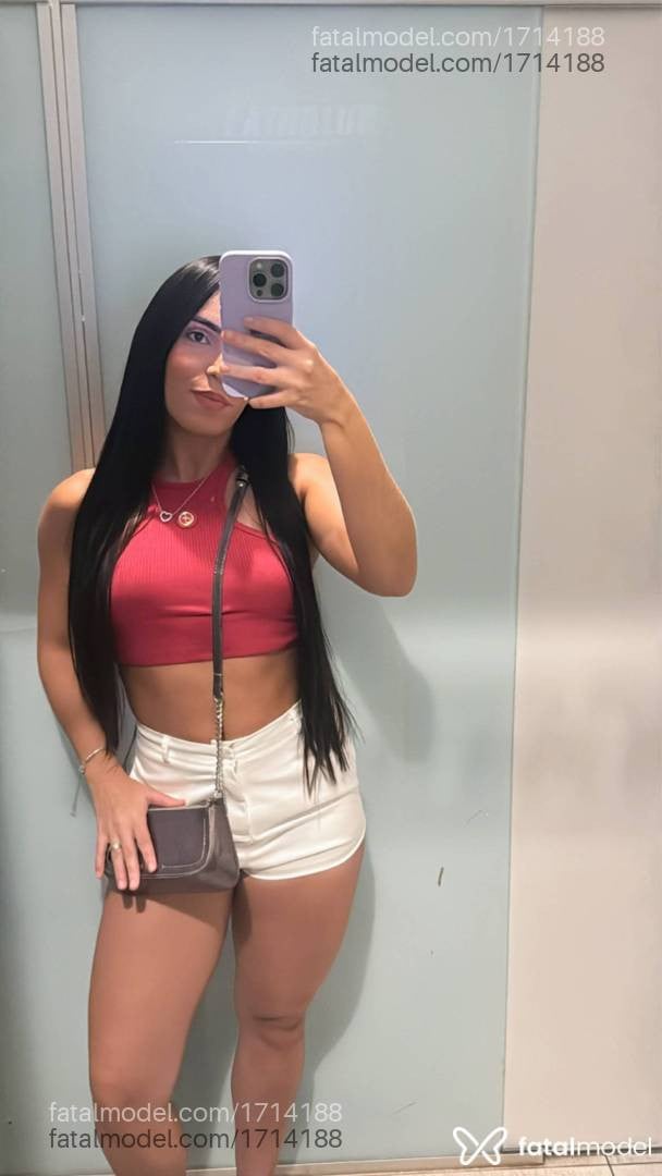 Acompanhante mulher morena (o) de olhos castanhos - Laila Abreu