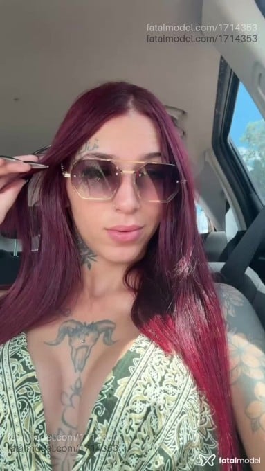 Acompanhante mulher ruiva (o) de olhos castanhos em Cuiabá - Viviane Wessler