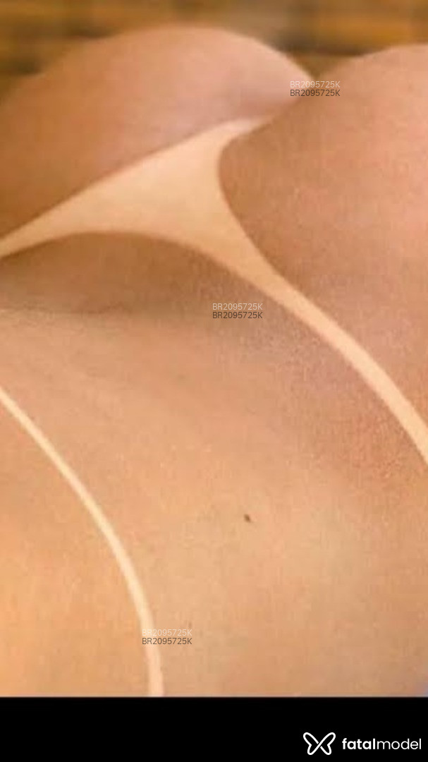 Acompanhante mulher loira (o) de olhos castanhos em Querência - Amanda