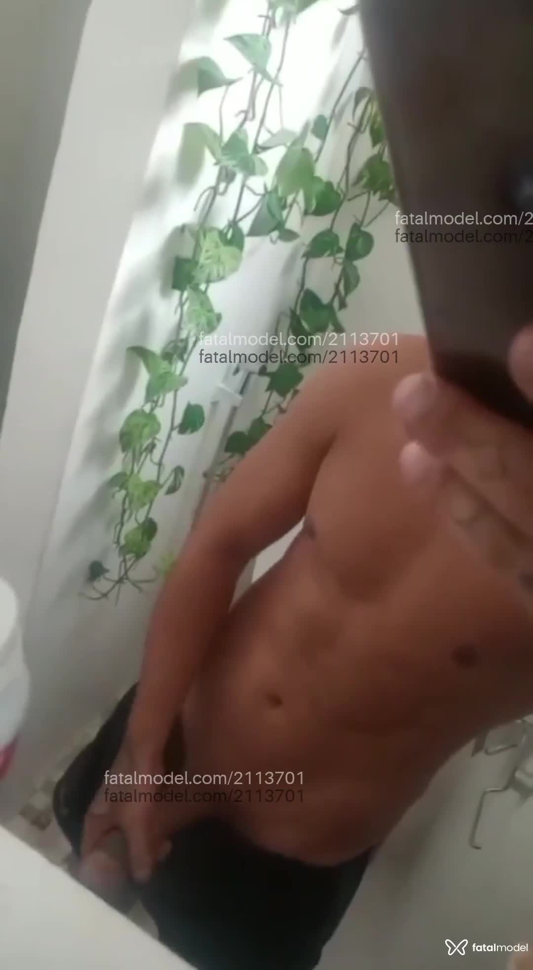 Acompanhante homem morena (o) de olhos pretos em Rio de Janeiro - Jordan